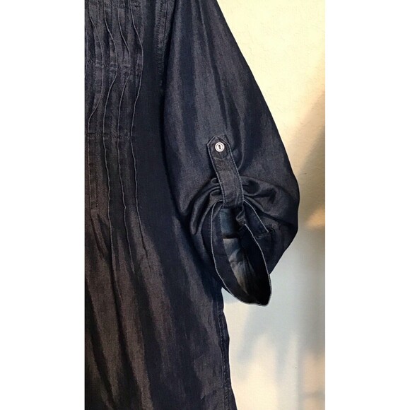 Gloria Vanderbilt, Women’s Button Up Blouse. Size Medium - Picture 5 of 7